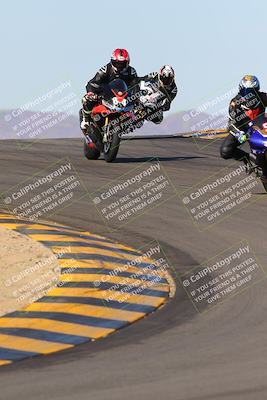 media/Dec-18-2022-SoCal Trackdays (Sun) [[8099a50955]]/Turns 9 and 10 Set 2 (1055am)/